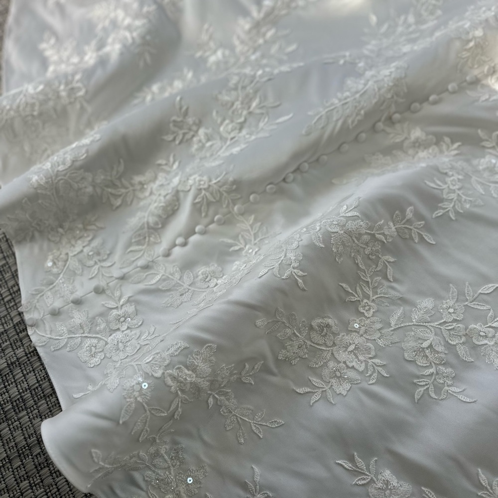 NEW Essence of Australia D2675 Mermaid Ivory Plunge Sz 24 - Picture 12 of 17
